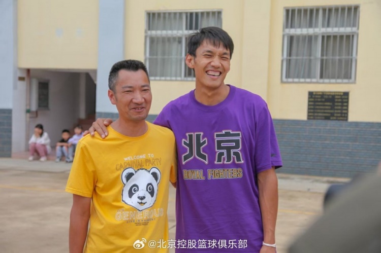那一封信的故事還在延續 矣進(jìn)宏母校的師生們來(lái)到北京了！